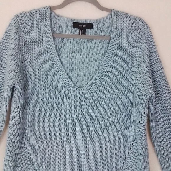 Forever 21 V-Neck Chunky Knit Sweater Size Medium in‎ Soft Green - Picture 4 of 10
